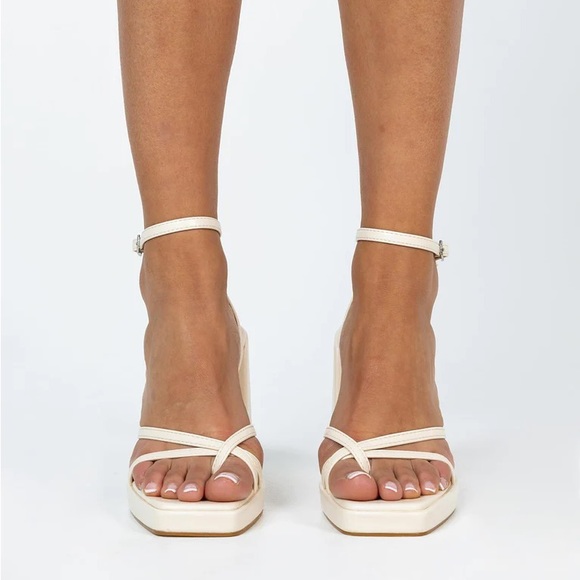 SOLD princess polly cammie heels cream platform sandals strappy white - Picture 11 of 11